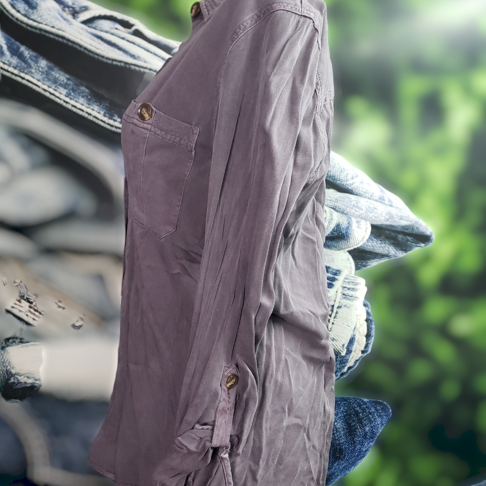 Utility Shirt - Picture 2 of 4